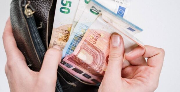 Neapibrėžtumo laikais – paprasti sprendimai: kur lietuviai praranda pinigus ir kaip to išvengti?